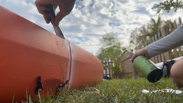 Plastic Welding My Kayak → Cutting Kayak in Half | Part 2 смотреть онлайн