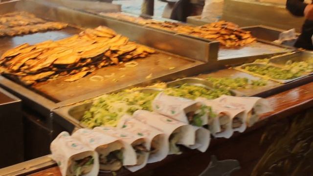 СТАМБУЛ.ЭМИНЁНЮ ЧТО ДОЛЖЕН СДЕЛАТЬ КАЖДЫЙ ТУРИСТ ПОСЕТИВ ЭТО МЕСТО смотреть онлайн