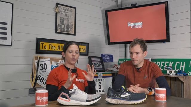The BEST Running Shoes | Feat. Nike Vaporfly, On, Brooks and Saucony смотреть онлайн
