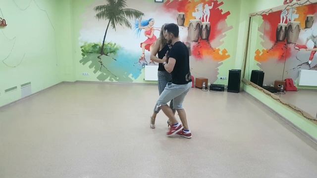 Bachata workshop1 by Andrey Bessonov & Oksana Si смотреть онлайн