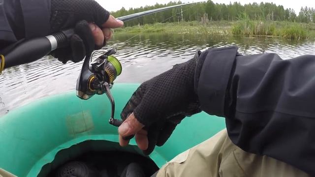 ЛУЧШИЕ приманки для ловли ЩУКИ на МЕЛКОВОДЬЕ!!! Спиннинг ЛЕТОМ!!! Как поймать на БОЛОТЕ!!! смотреть онлайн