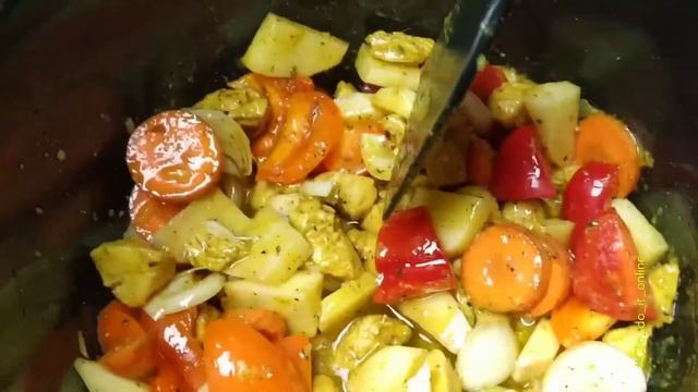 ГРУДКА КАРРИ С ОВОЩАМИ смотреть онлайн