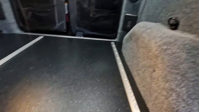 Ford Transit Custom camper lining windows insulation diesel heater leisure battery altro conversio смотреть онлайн
