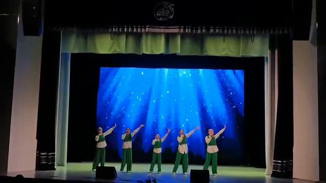 вокальная группа "Мелодия" город Златоуст, песня "зажигаем звёзды" смотреть онлайн