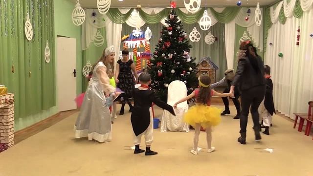 Новогодние поздравления. День 4 смотреть онлайн