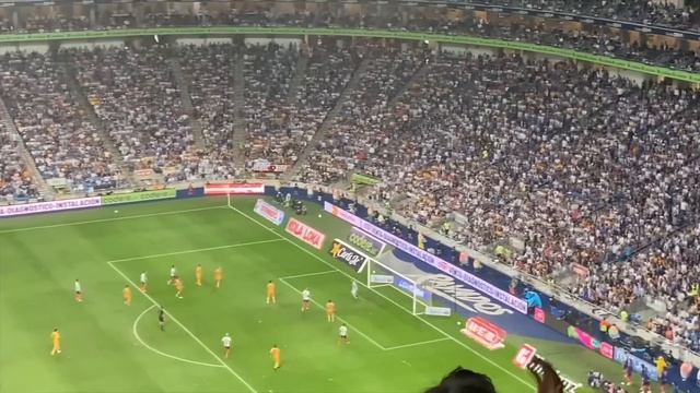 ? INFILTRADA: VLOG CLÁSICO REGIO SEMIFINAL VUELTA / TIGRES FINALISTA - CAMILA DE LA MORA смотреть онлайн