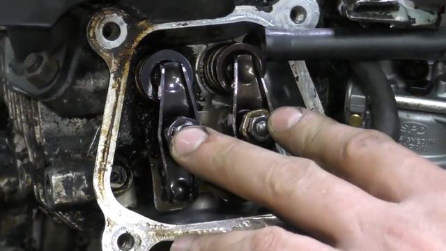 Двигатель под слоем грязи. Регулировка клапанов в движке honda смотреть онлайн