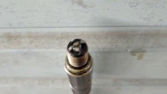 Ауди А6 C5. Ревизия свечей зажигания смотреть онлайн