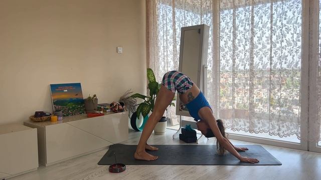 Йога для раскрытия сердечной чакры | Проработка плеч и грудного отдела | Йога практика для всех смотреть онлайн