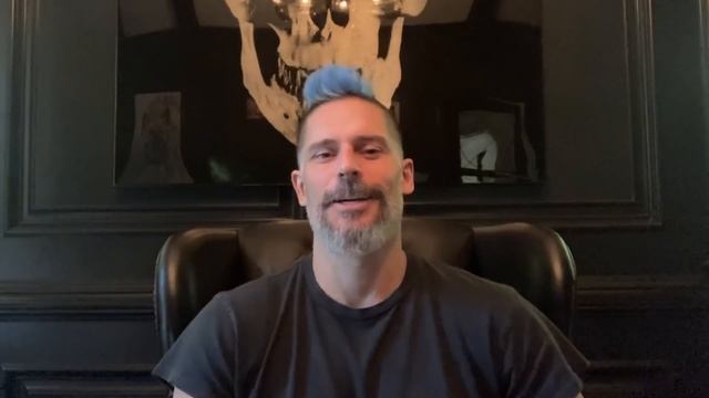 Joe Manganiello Answers Dungeons & Dragons Questions From Twitter | Tech Support | WIRED смотреть онлайн