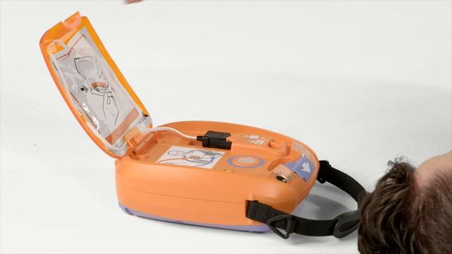 Автоматический наружный дефибриллятор AED-3100 Nihon Kohden смотреть онлайн