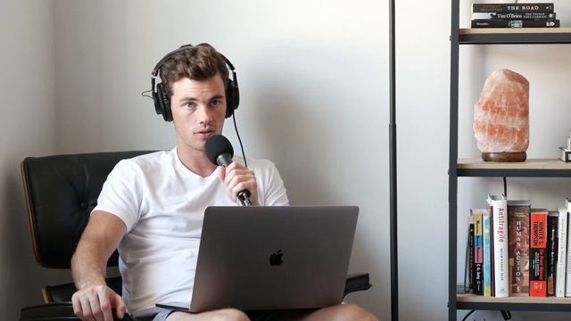What Screenwriting Books Get Wrong at Their Core - The Writer's Mind Podcast 055 смотреть онлайн