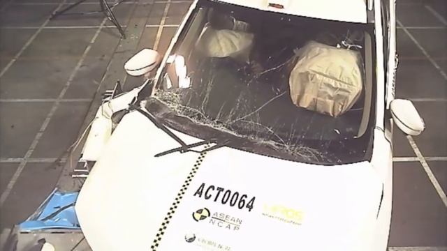 ASEAN NCAP Nissan X Trail смотреть онлайн