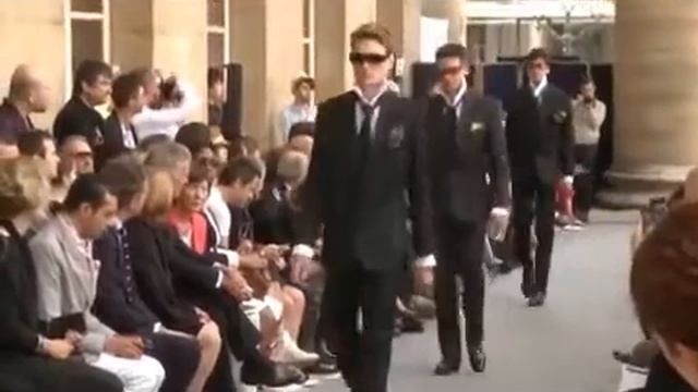 10 самых известных и влиятельных модельеров мира смотреть онлайн