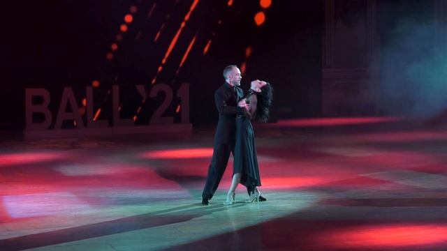 Tango Escenario смотреть онлайн