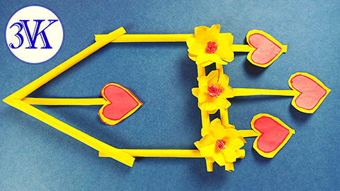 Как СДЕЛАТЬ настенный цветок из бумаги | Простые идеи декора стен | Поделки из газет | 3VK YT смотреть онлайн