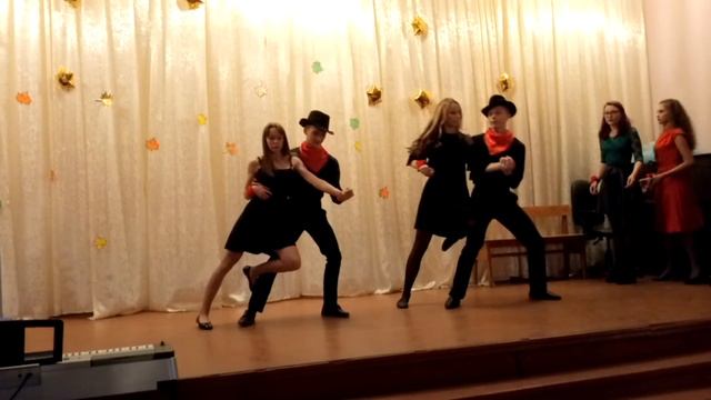 Осенний бал. 10кл.Танец.2019 смотреть онлайн