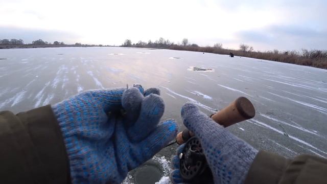 ТАКОЙ РЫБАЛКИ Я НЕ ЖДАЛ! Попали на клев щуки. Зимняя рыбалка на щуку на балансир. смотреть онлайн