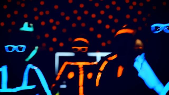 Засветись! / Get glowing! смотреть онлайн