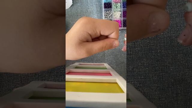 Как правильно плести из бисера смотреть онлайн