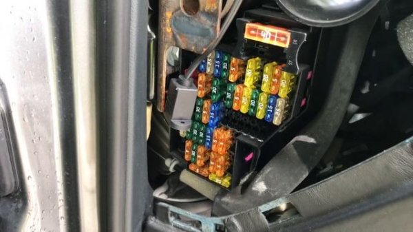 Porsche Gateway Control Unit / Module FUSE #40 RESET