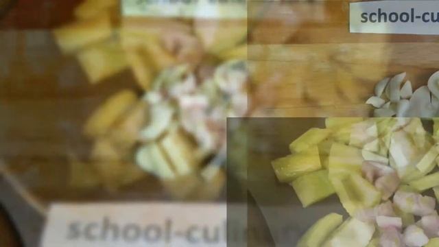 Молодой стручковый горох с фенхелем на сковороде смотреть онлайн