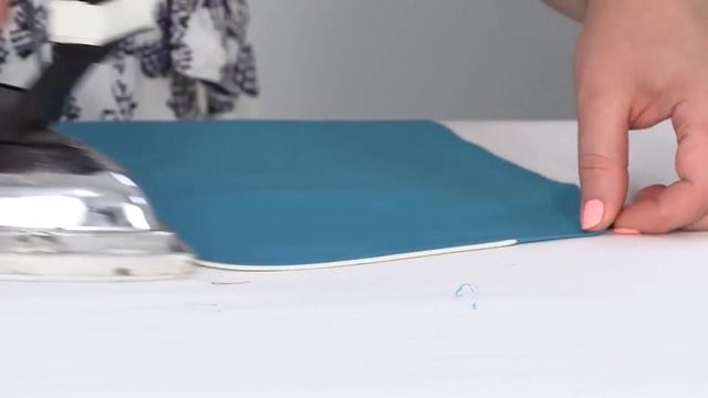 DIY: How to apply piping to garments. Bias binding tutorial. Part 1 - part 2. смотреть онлайн