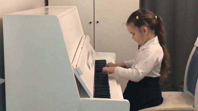 Соболева Светлана 7 лет, весенний день. С.Шевченко. Ковбойская песня. Э.Сигмейстер. ДШИ Исток.Москв смотреть онлайн