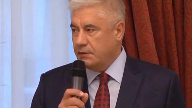 Полицейский, погибший в Чечне, удостоен ордена Мужества смотреть онлайн