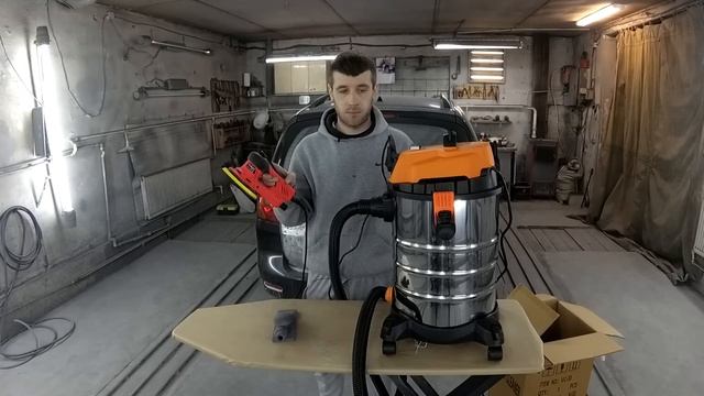 Бюджетный пылесос для малярки за 100$. РУССКИЙ МАСТЕР 1230E. Почему он??? смотреть онлайн