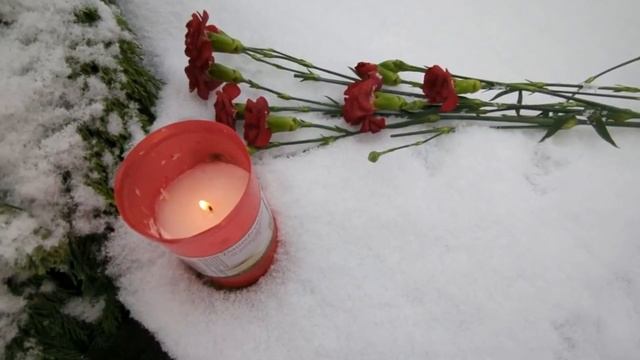Единство посетили и возложили цветы на захоронение в городе Эрбке. 2.12.23. смотреть онлайн