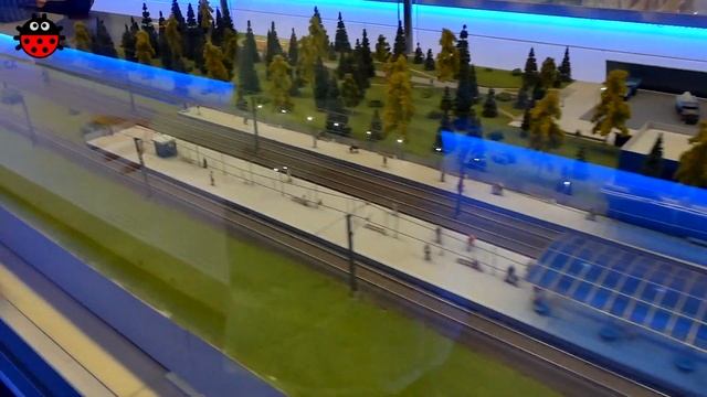 Поезд музей РЖД на Рижском вокзале в Москве (ПВЛК) / Яна Рома Жу смотреть онлайн