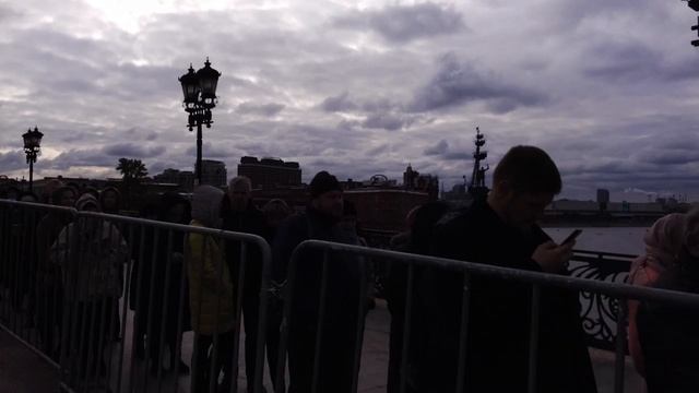 За помощью к Святителю Спиридону смотреть онлайн