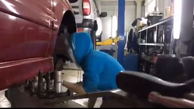 Быстрая замена подшипника ступицы на Mitsubishi Lanser IX))) смотреть онлайн