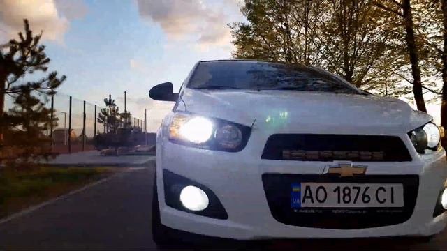 Chevrolet Sonic (Aveo) T300 смотреть онлайн