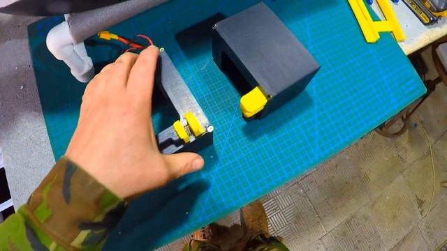 аккумулятор большой ёмкости на кораблике смотреть онлайн