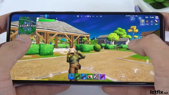 Samsung Galaxy A72 test game Fortnite | Snapdragon 720G, 90Hz Display смотреть онлайн