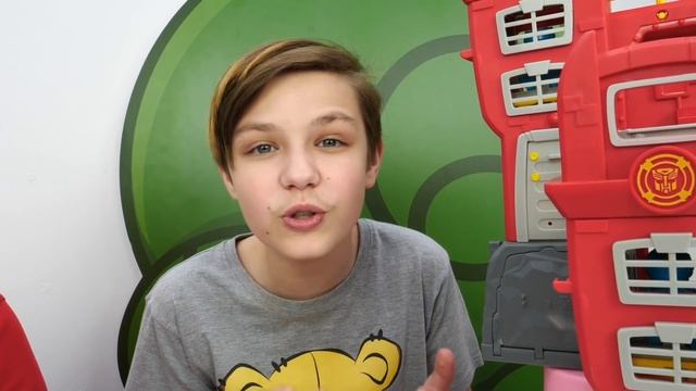 Роботы Трансформеры игры онлайн - Перепрошивка Десептиконов! Смешное видео шоу Полицейская Академия смотреть онлайн