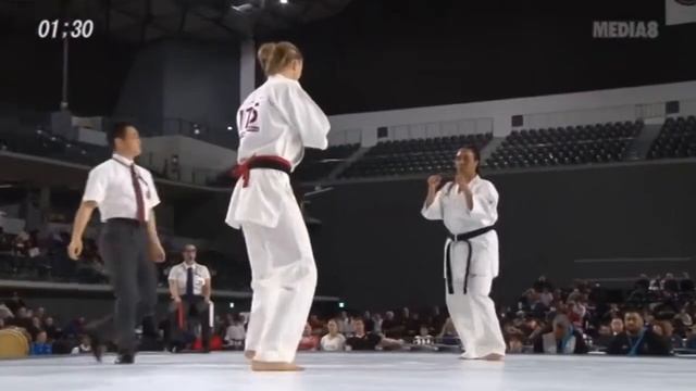 エカテリーナ・コズロワ VS ディクソン・ダニエラ【Ekaterina Kozlova vs Dixon Danielle】 смотреть онлайн