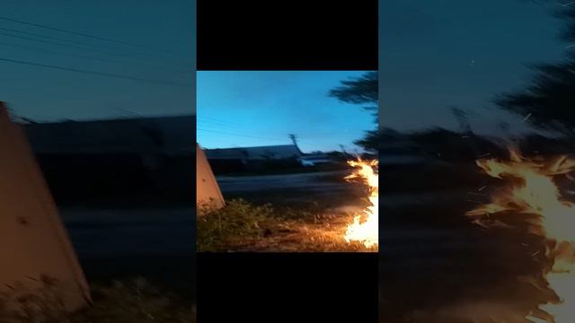 я стою около костра. смотреть онлайн