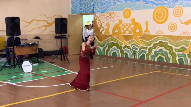 Выступление в интернате//Танец Иса|| Андро смотреть онлайн