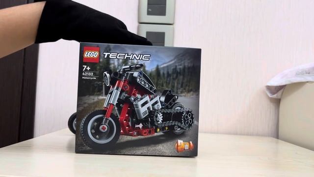 LEGO TECHNIC MOTORCYCLE | 42132 смотреть онлайн