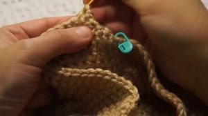 Вязание козырька для кепки -берета.(crochet beret - caps) (Шапка #61)