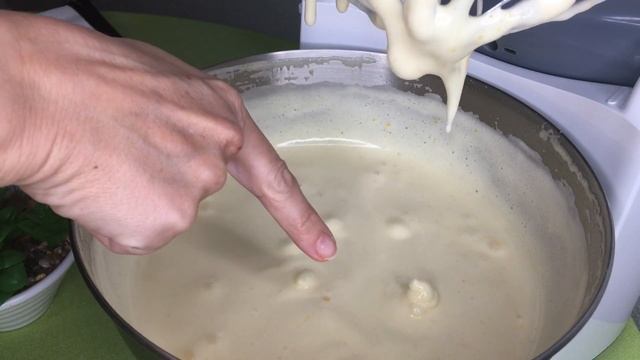 Формула Пышного БИСКВИТА. Как приготовить ВЫСОКИЙ классический бисквит, не отделяя белки от желтков смотреть онлайн