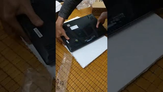 Mở hộp msi GL73 8RC смотреть онлайн