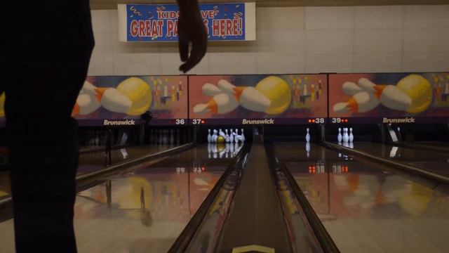Bowling Promo смотреть онлайн