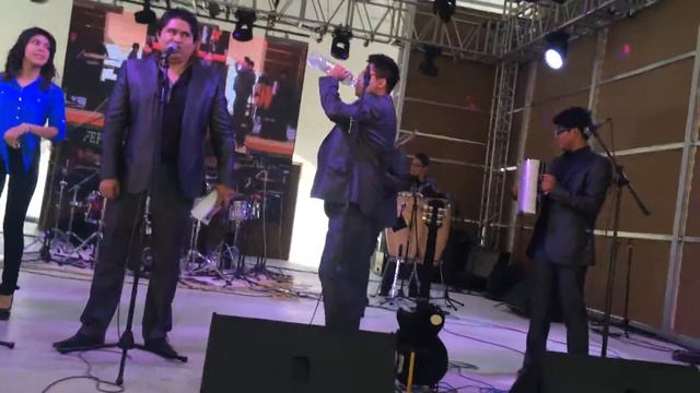 GRUPO YAX EN LA FERIA DEL MEZCAL REBELION Y CACHONDEA смотреть онлайн