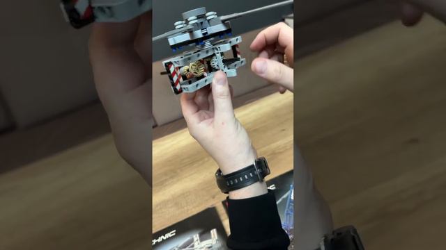 Вертолёт МИ-26, начало сборки, несущий винт, редуктор, рама.