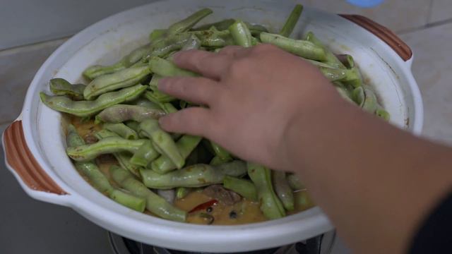 【超小厨】带爸妈体检，3斤猪排2条鲈鱼，红烧排骨+清蒸鲈鱼，清淡又安逸！ смотреть онлайн