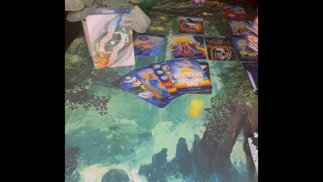 Single AF Tarot Reading All Signs Weekend February 2022 смотреть онлайн